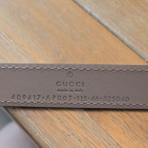 AUTHENTIC Gucci Taupe Leather Belt with Gold GG Buckle 115/46